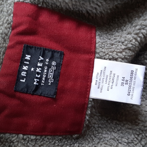 Burgundy carhartt style sherpa canvas vest - Picture 7 of 7